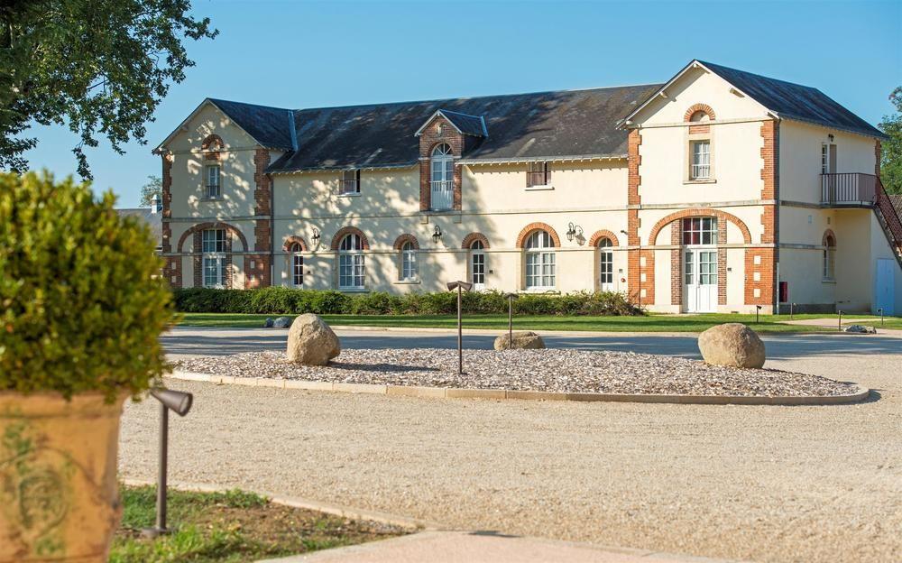 Country Club Hotel Yvré-lʼÉvêque Exterior foto